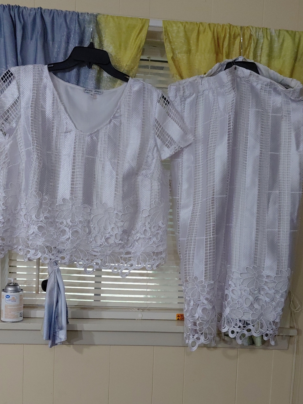 White Lace Two-Piece Sleepwear Set - Women Intimates LorenaAdams